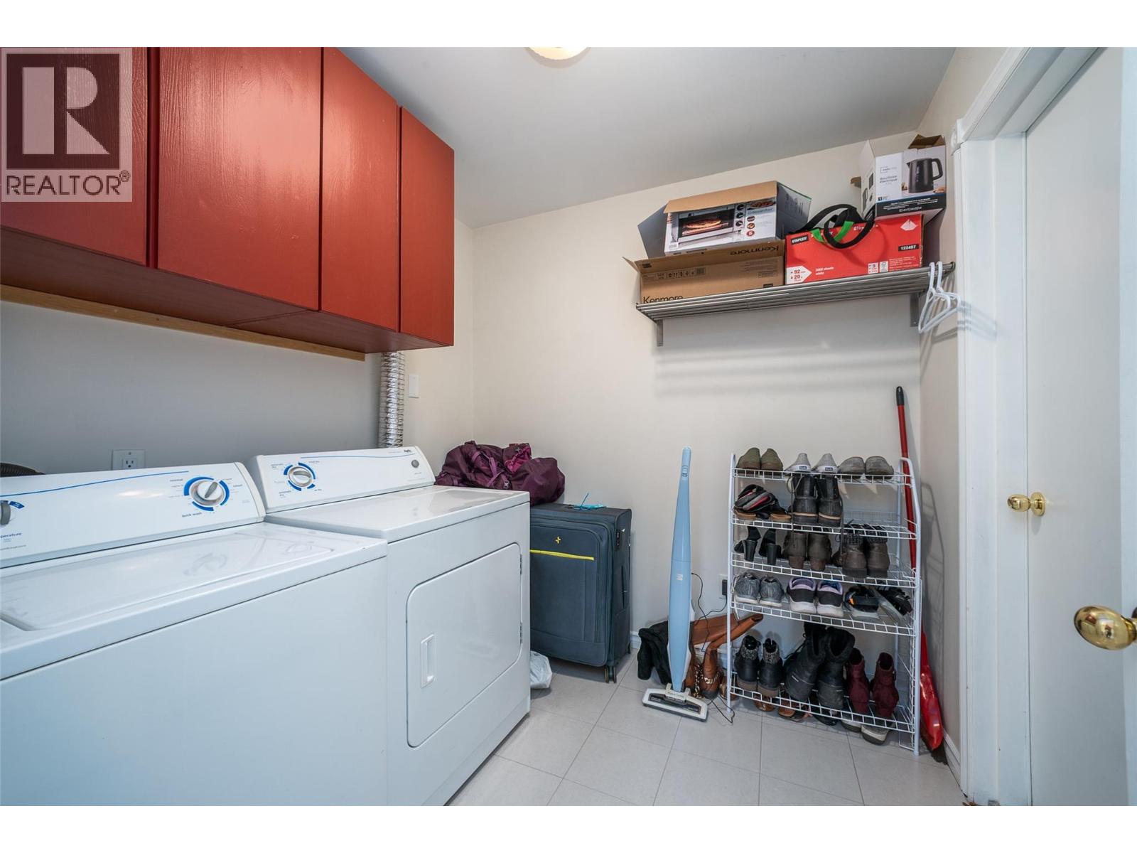 1150 Kelview Street, Kelowna