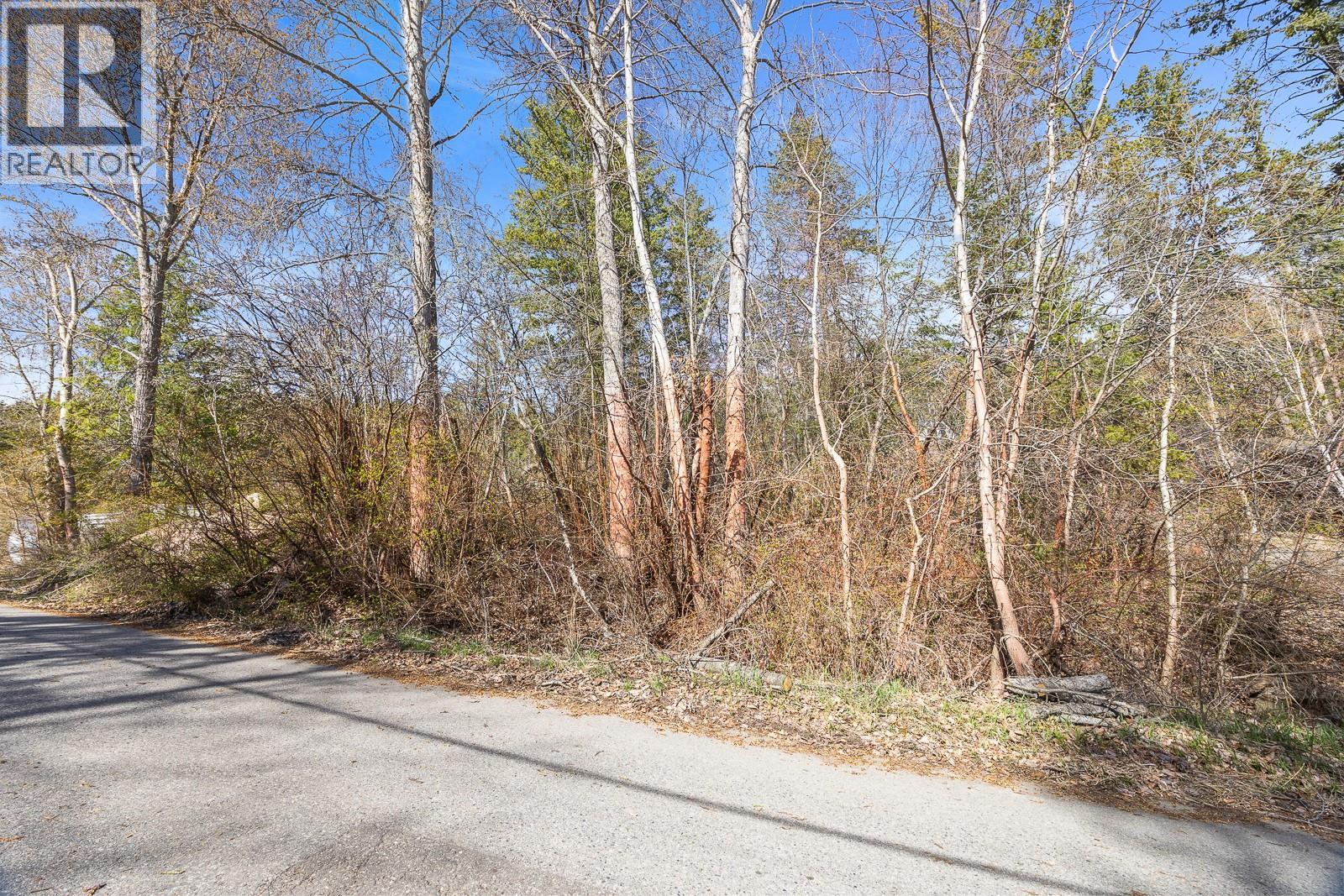 586 Moody Crescent, Vernon