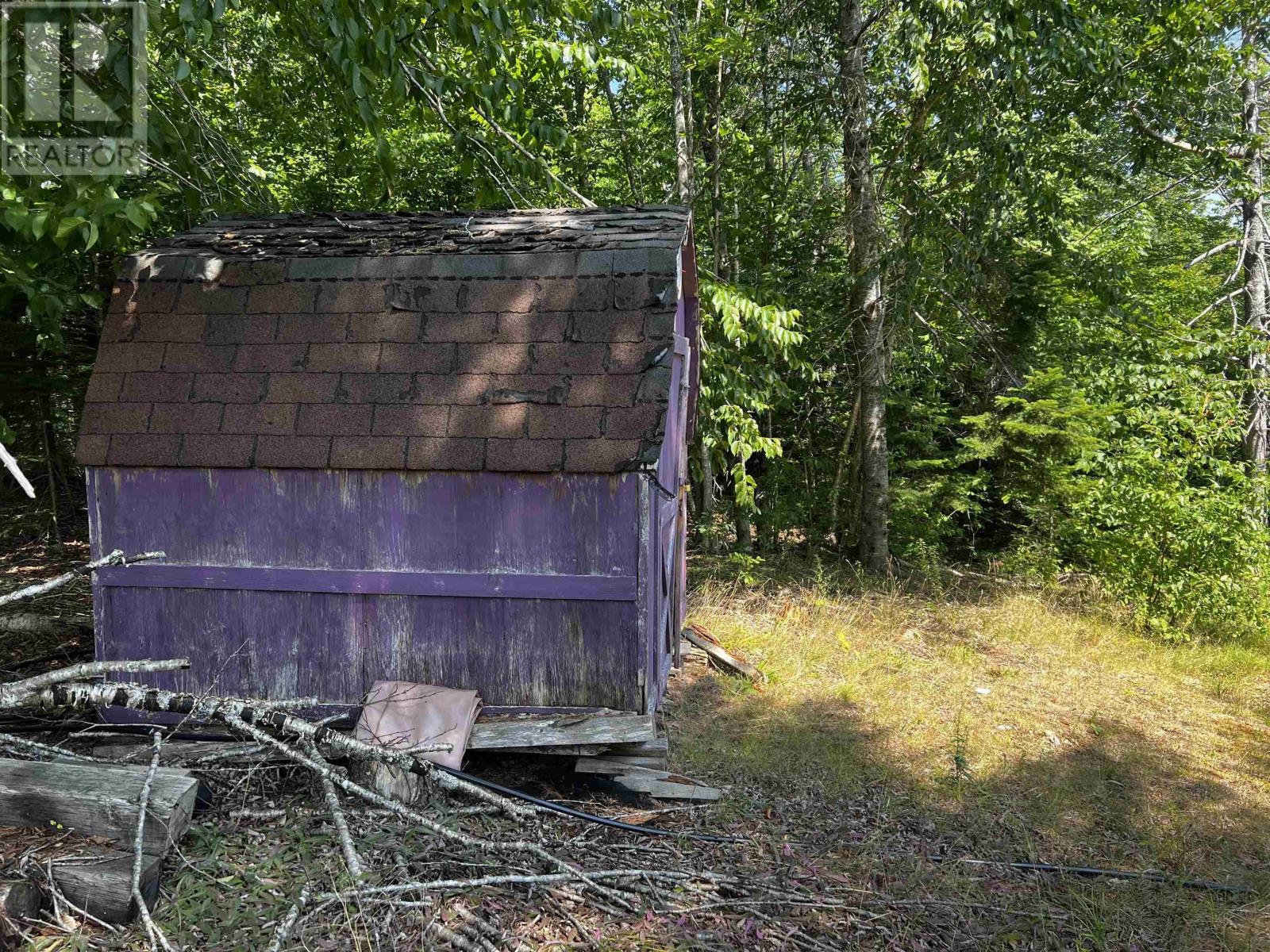 Property 5 of 13 of 35 shine Drive