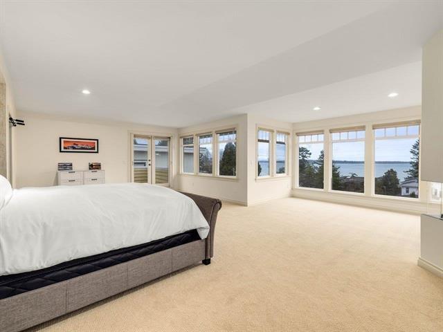 14008 MARINE DRIVE, White Rock