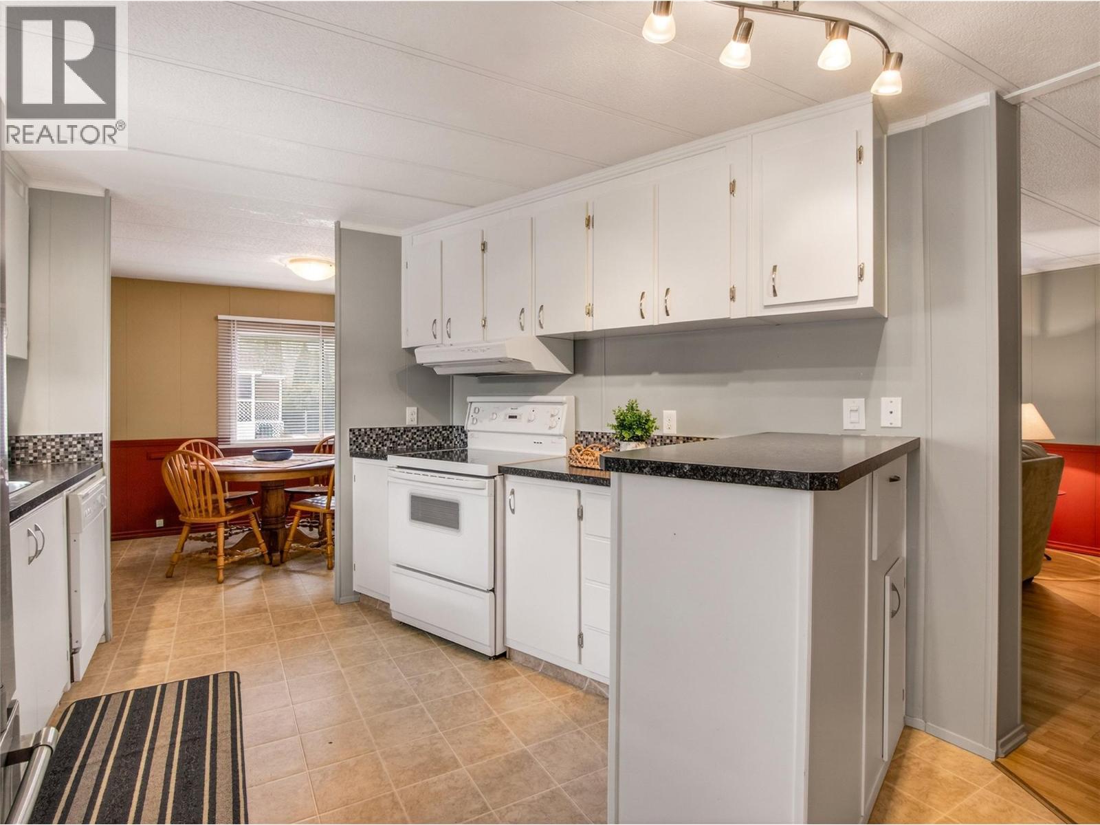 #9 999 Burnaby Avenue Unit# 9 - 13