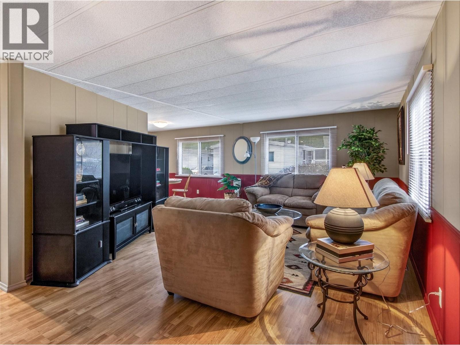 #9 999 Burnaby Avenue Unit# 9 - 4