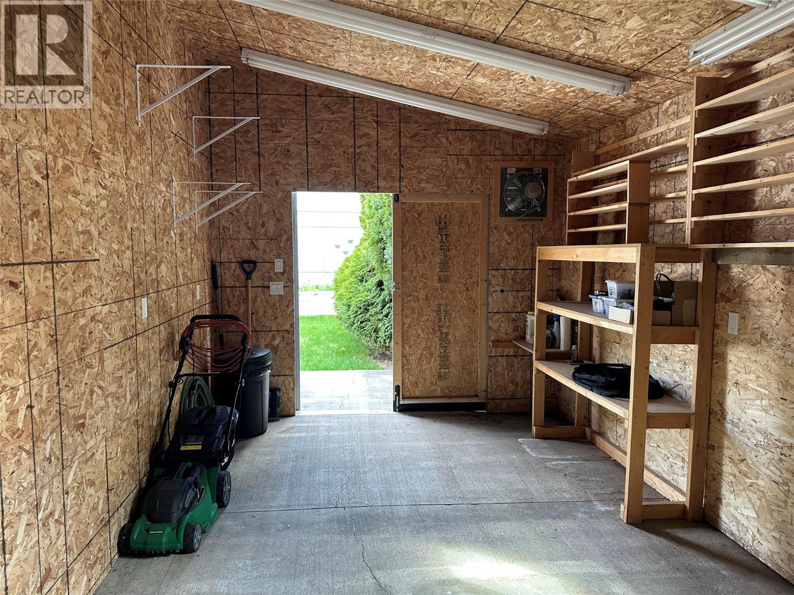 #9 999 Burnaby Avenue Unit# 9 - 32