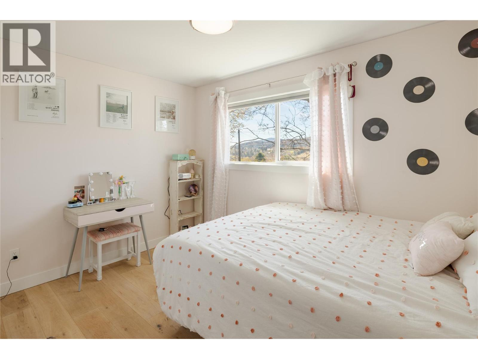 10942 RUSSELL ROAD - 21