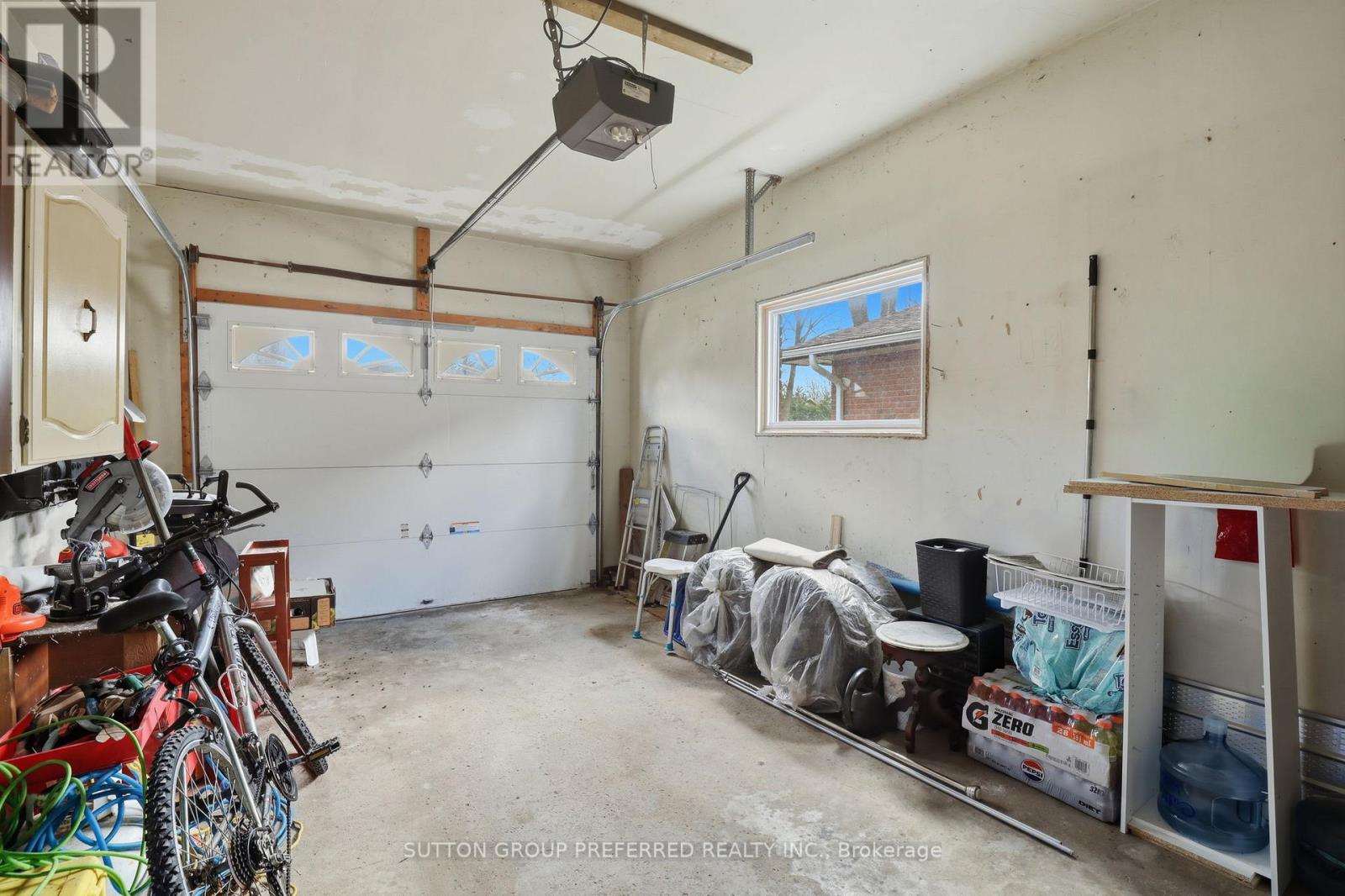 38 ALAYNE CRESCENT Property Photo