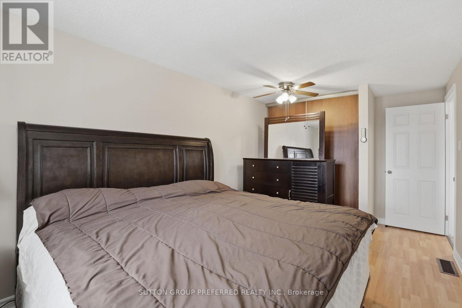 38 ALAYNE CRESCENT Property Photo