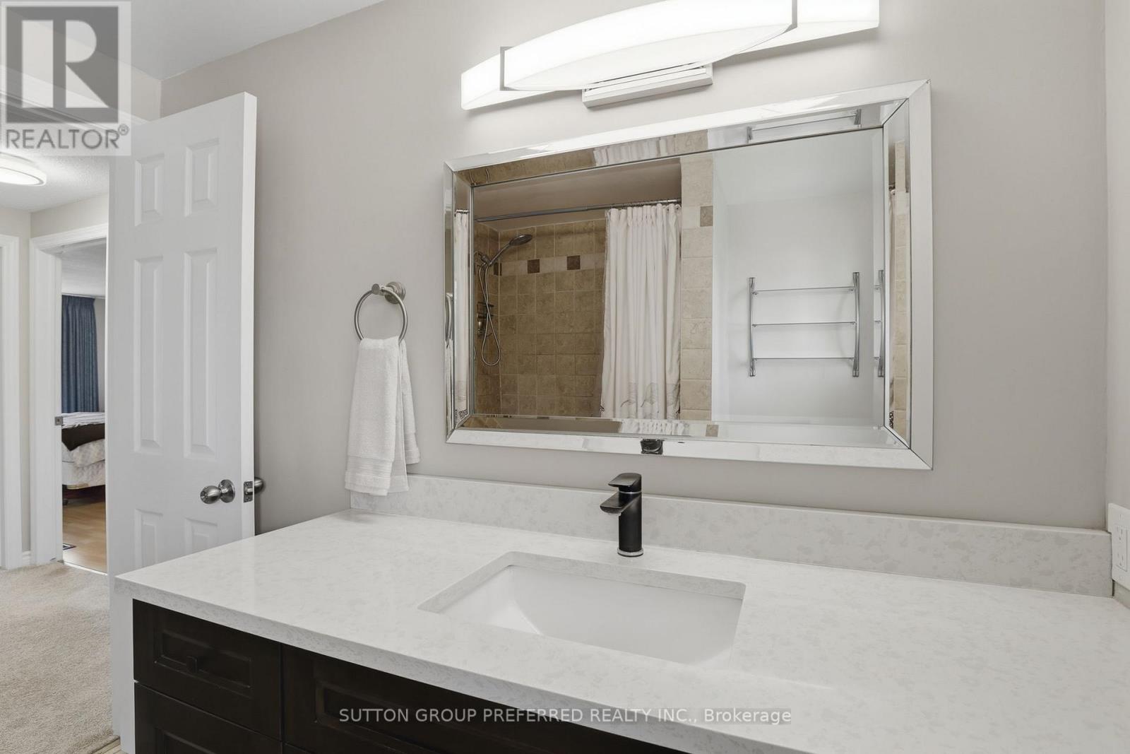 38 ALAYNE CRESCENT Property Photo