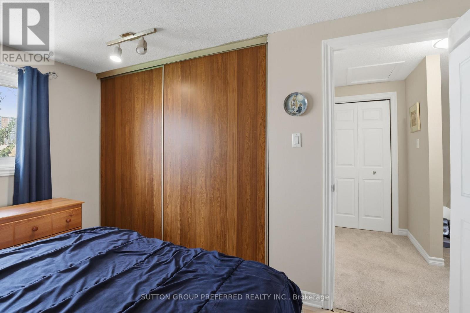 38 ALAYNE CRESCENT Property Photo