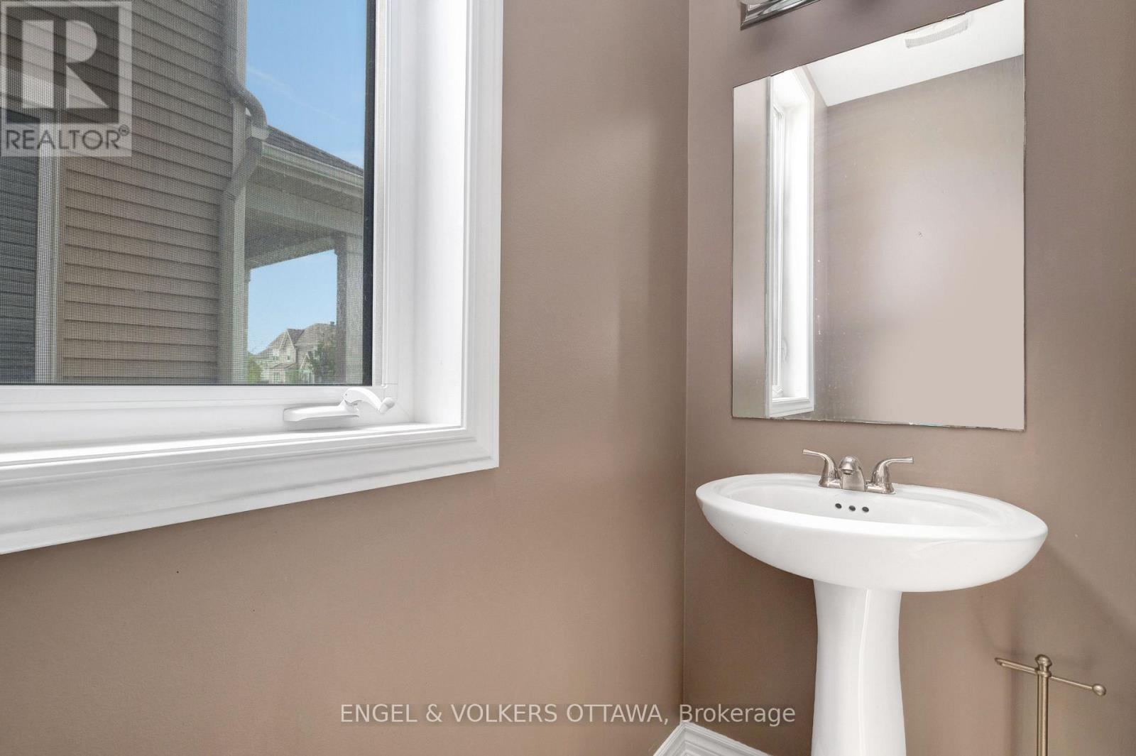 305 LAMARCHE AVENUE - 15