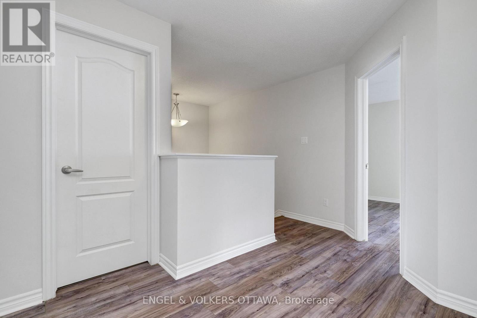 305 LAMARCHE AVENUE - 20
