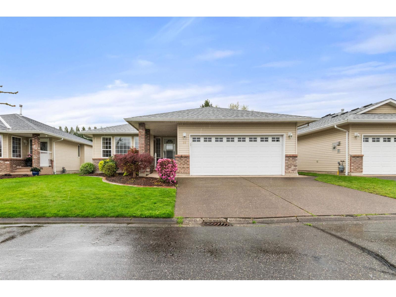 30 7292 ELM ROAD, Agassiz