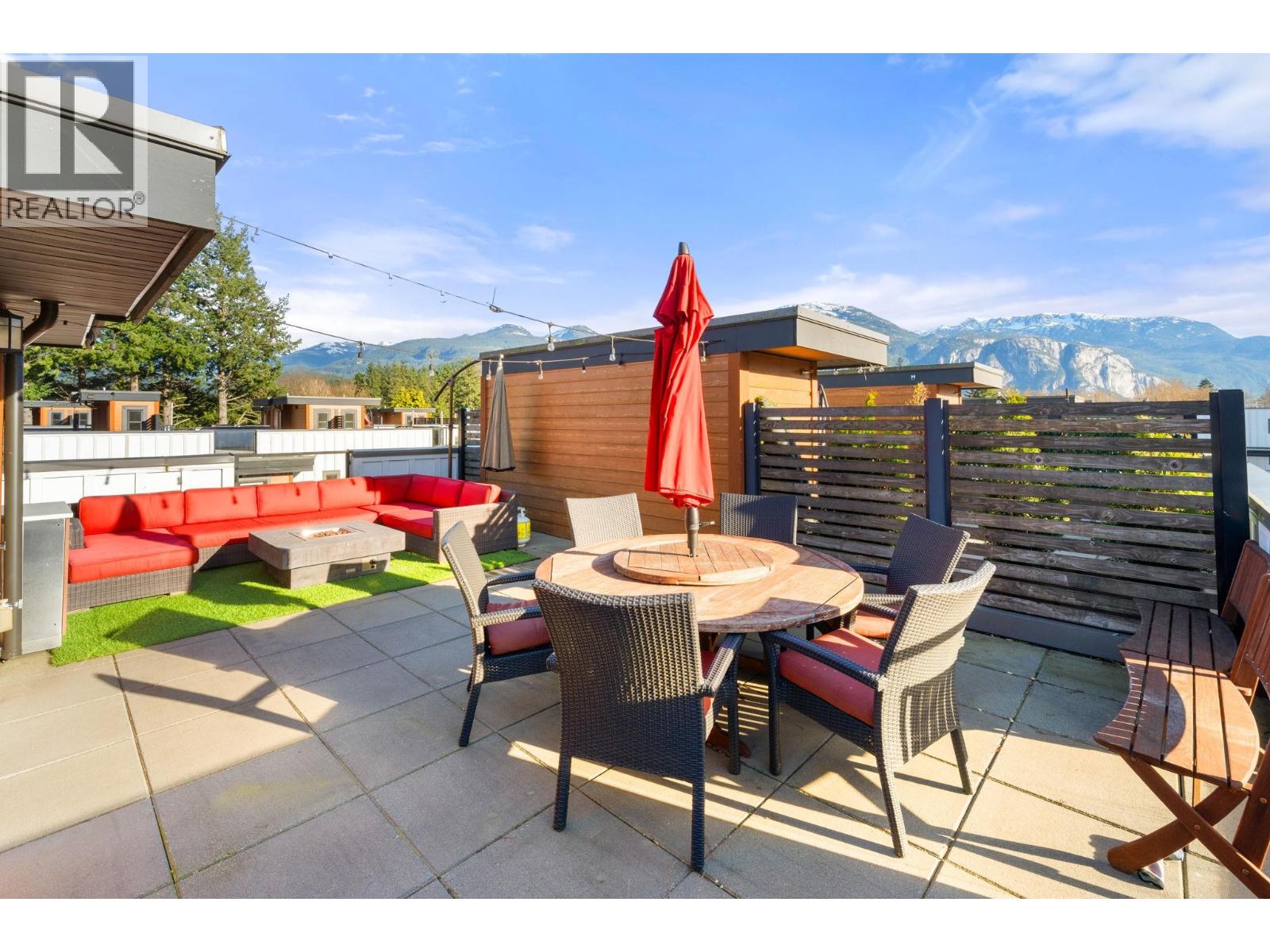 20 39769 GOVERNMENT ROAD, Squamish
