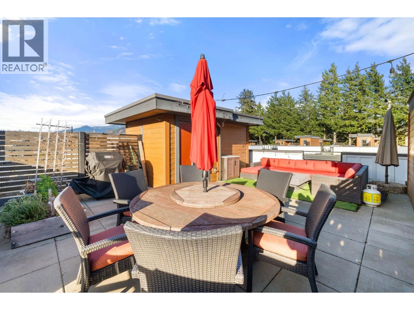 20 39769 GOVERNMENT ROAD, Squamish