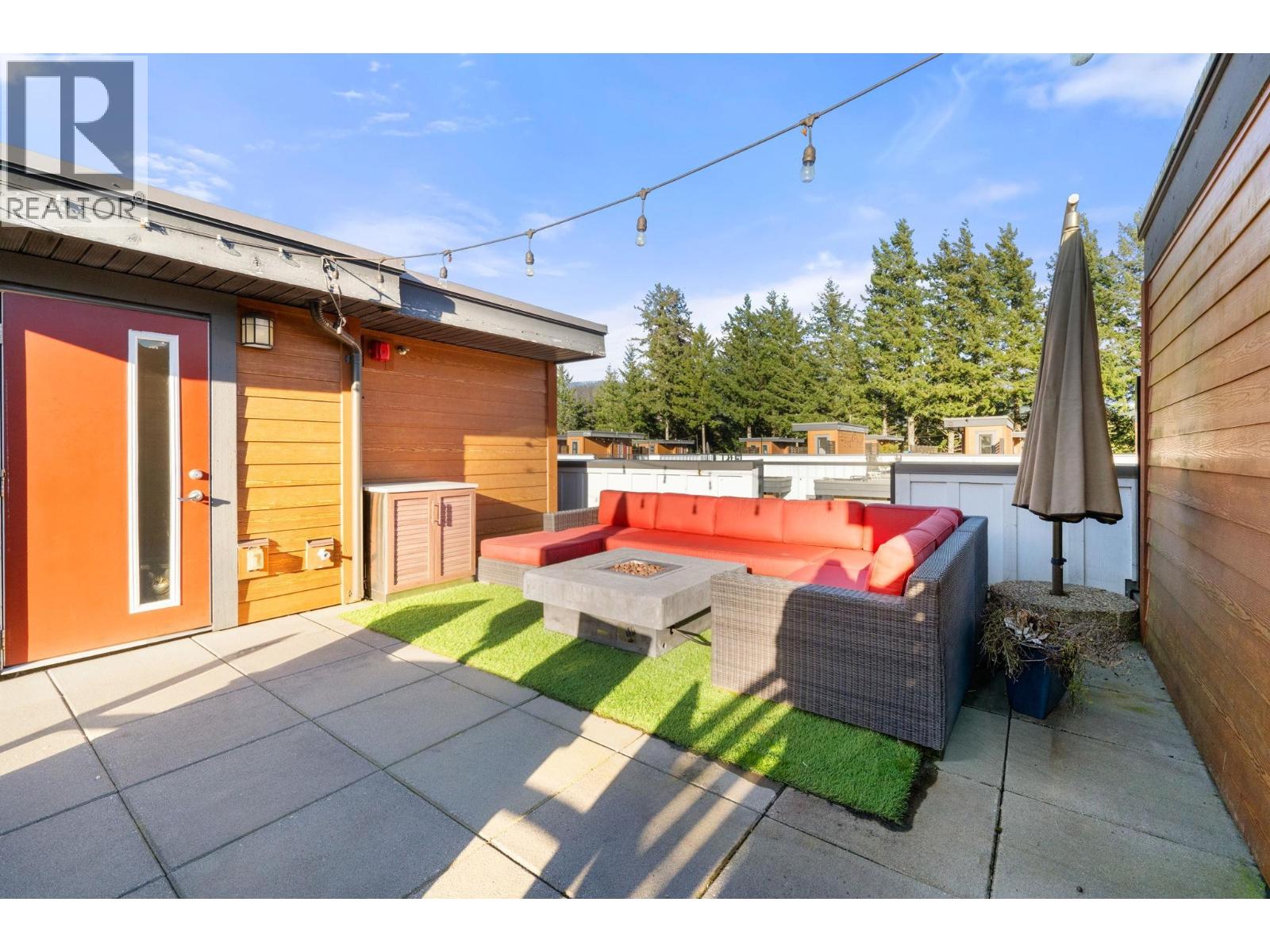 20 39769 GOVERNMENT ROAD, Squamish