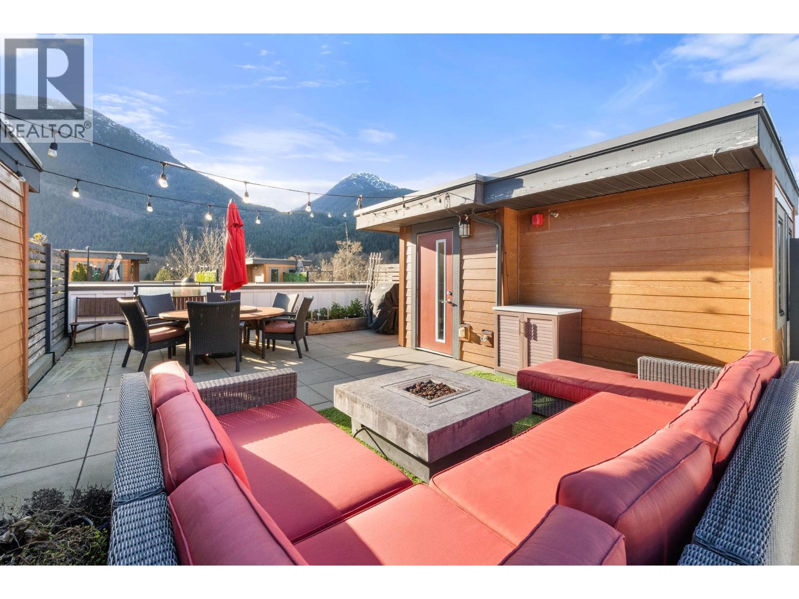 20 39769 GOVERNMENT ROAD, Squamish
