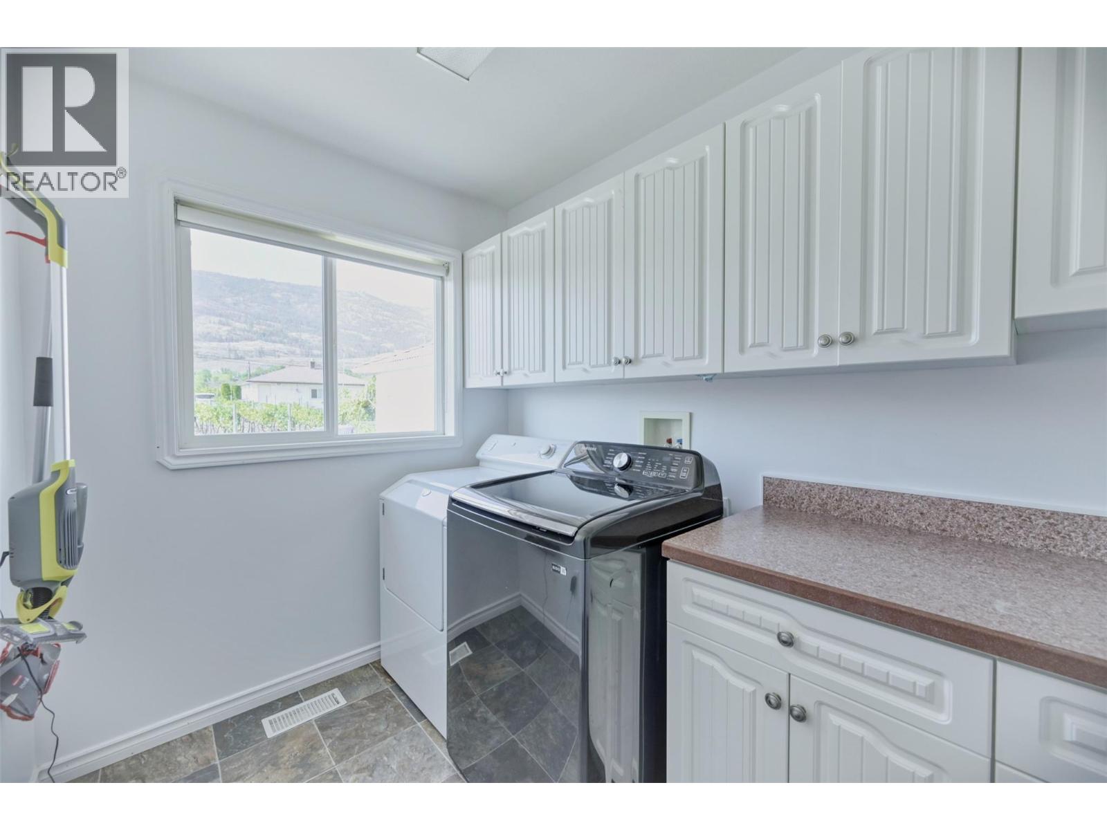 11629 97th Highway, Osoyoos