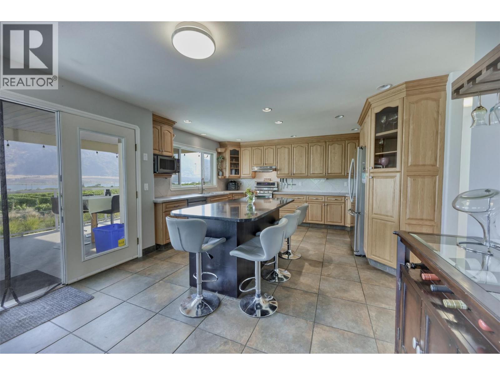 11629 97th Highway, Osoyoos