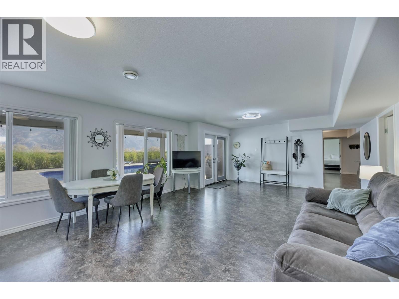 11629 97th Highway, Osoyoos