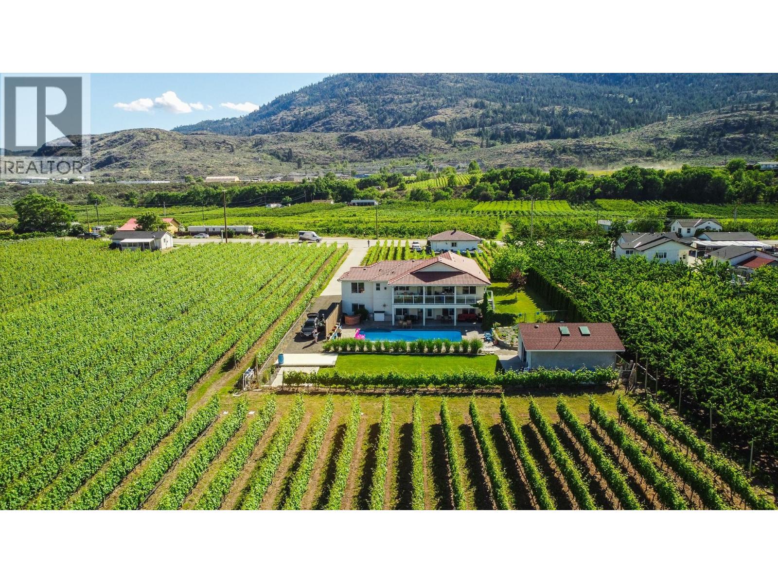 11629 97th Highway, Osoyoos