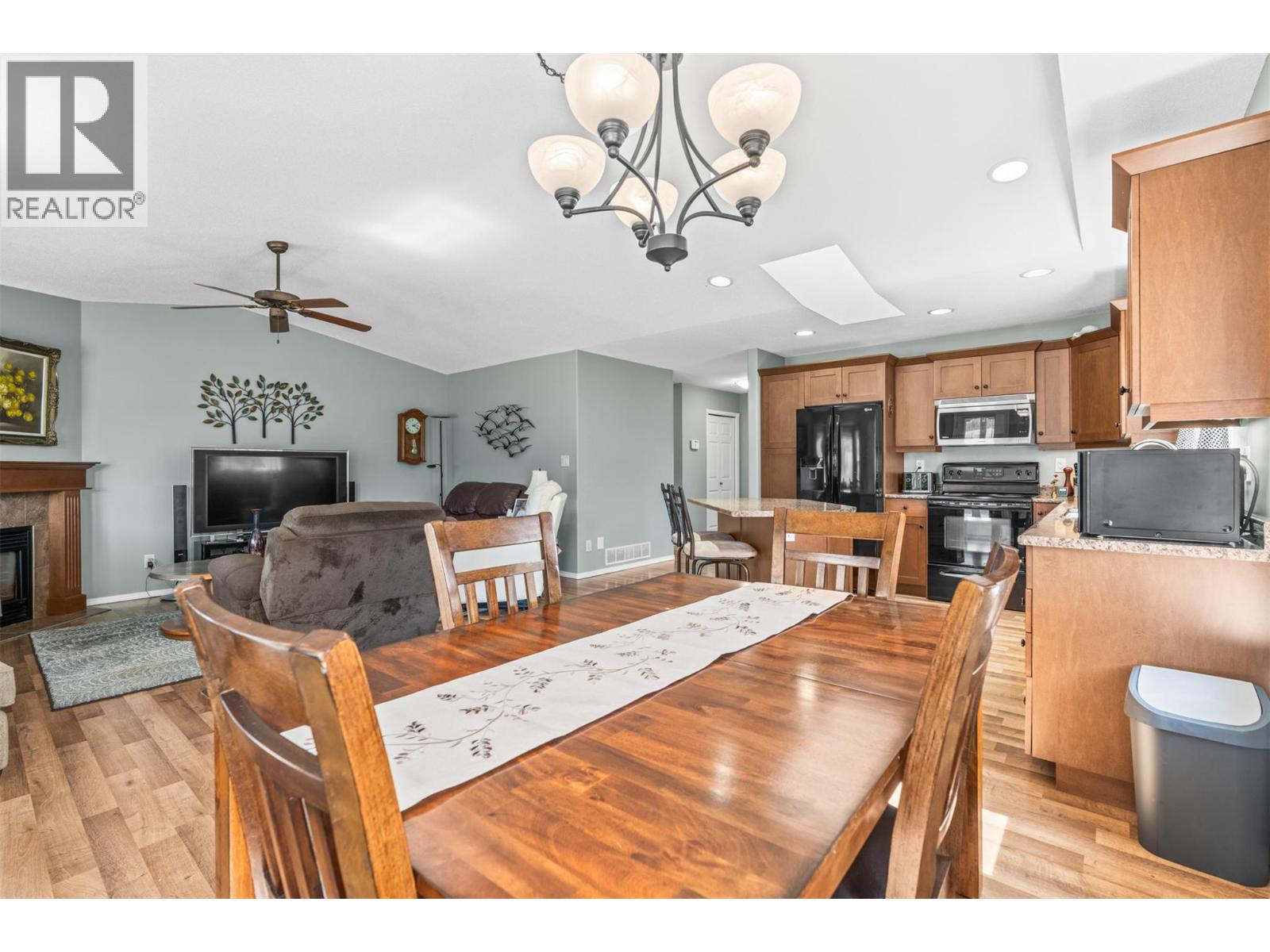 1131 1 Street N - 22