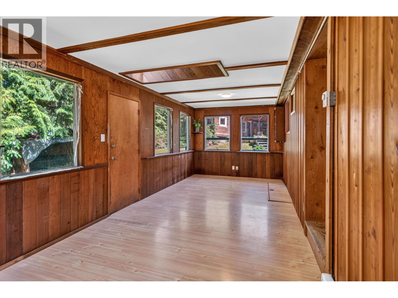 8200 REDROOFFS ROAD, Halfmoon Bay