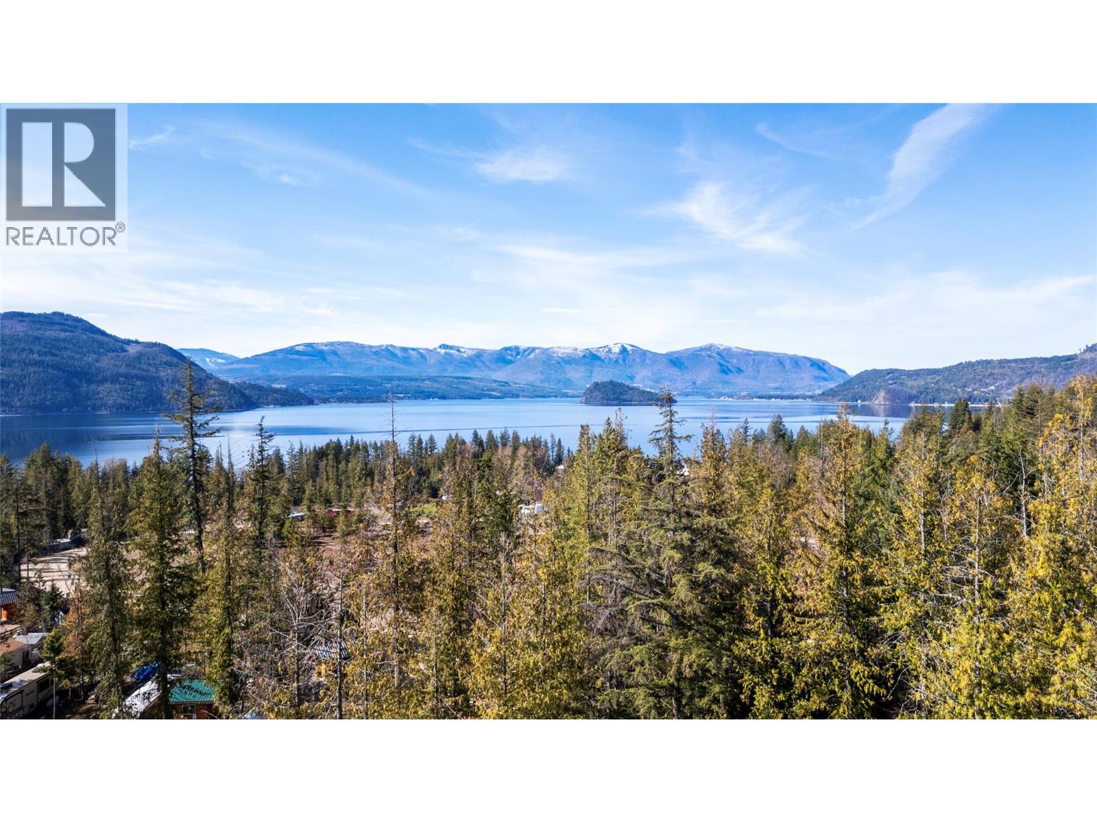  5363 Squilax-Anglemont Road, Celista