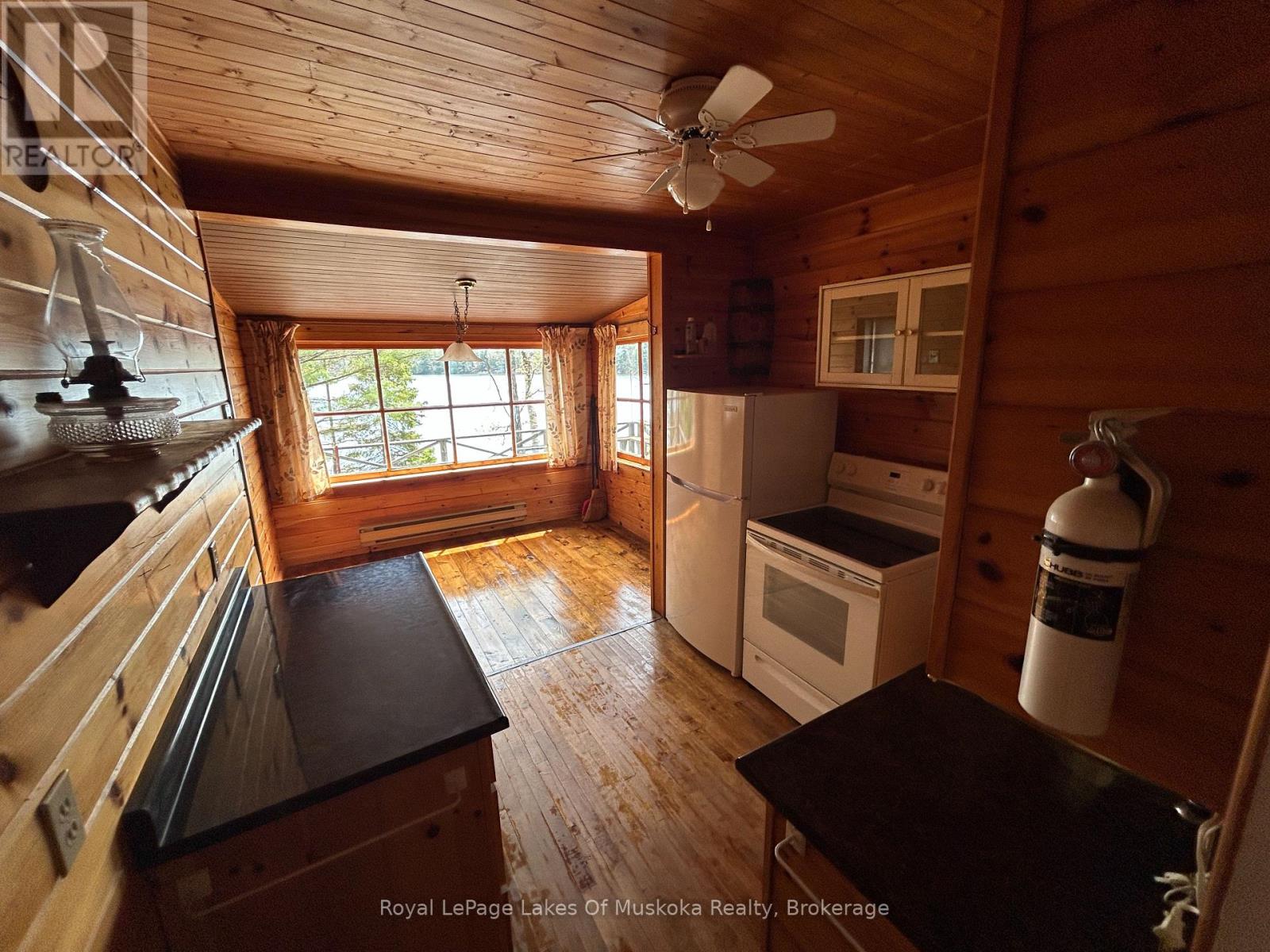 1091 NORTH TOOKE LAKE ROAD - 12