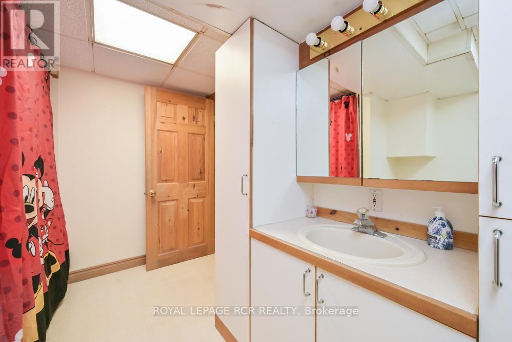 6 MARGARET AVENUE - 24