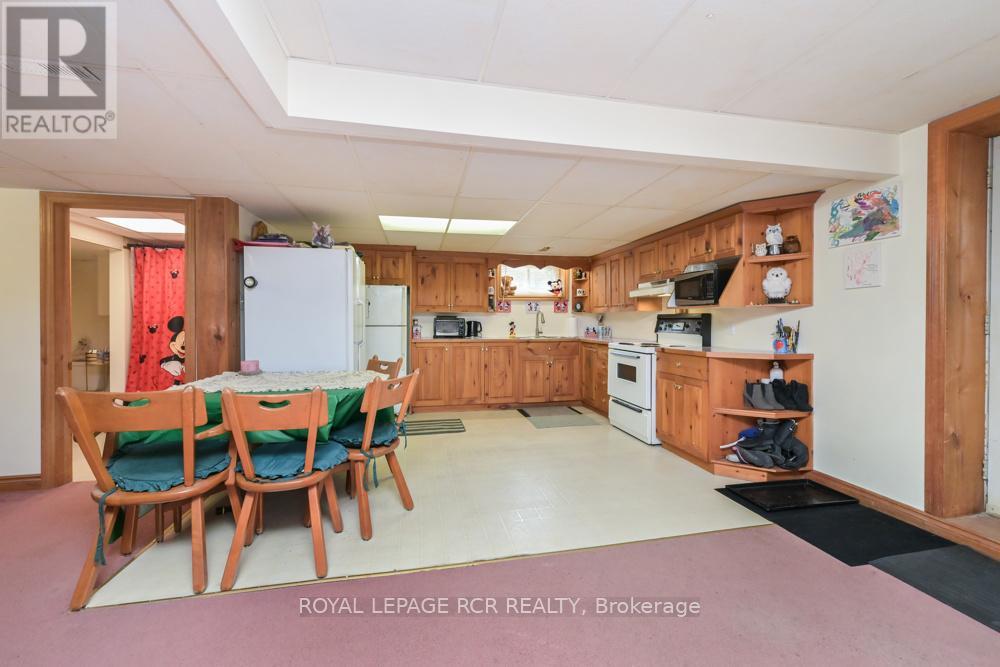 6 MARGARET AVENUE - 21