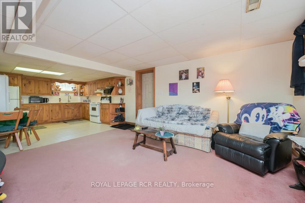 6 MARGARET AVENUE - 23