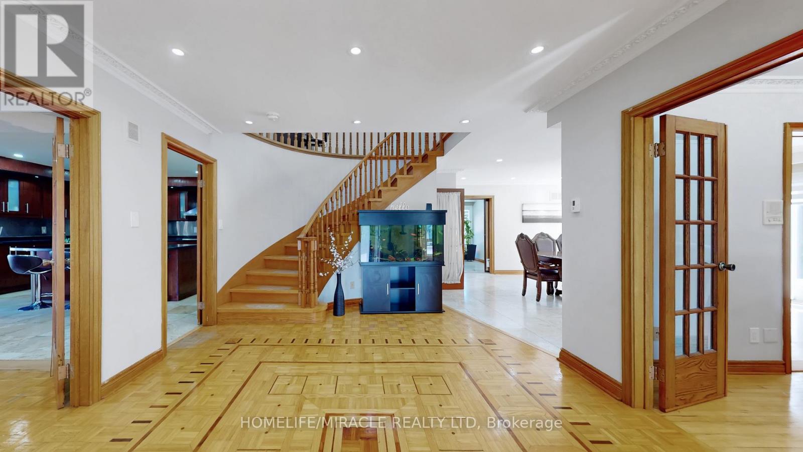 59 CENTRE ROAD - 18