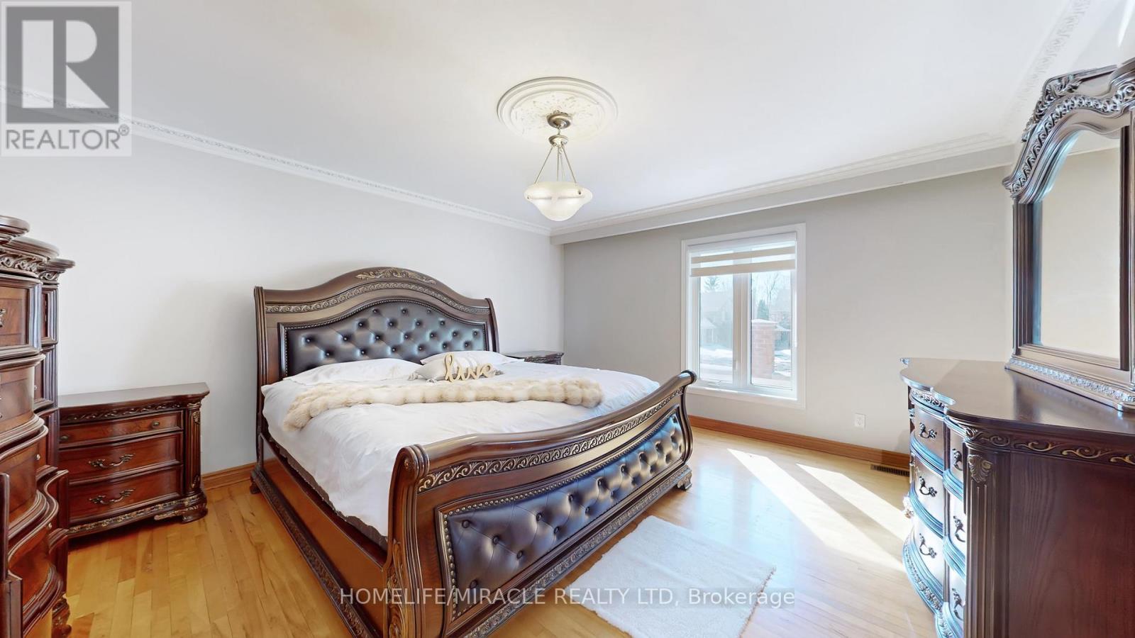 59 CENTRE ROAD - 20