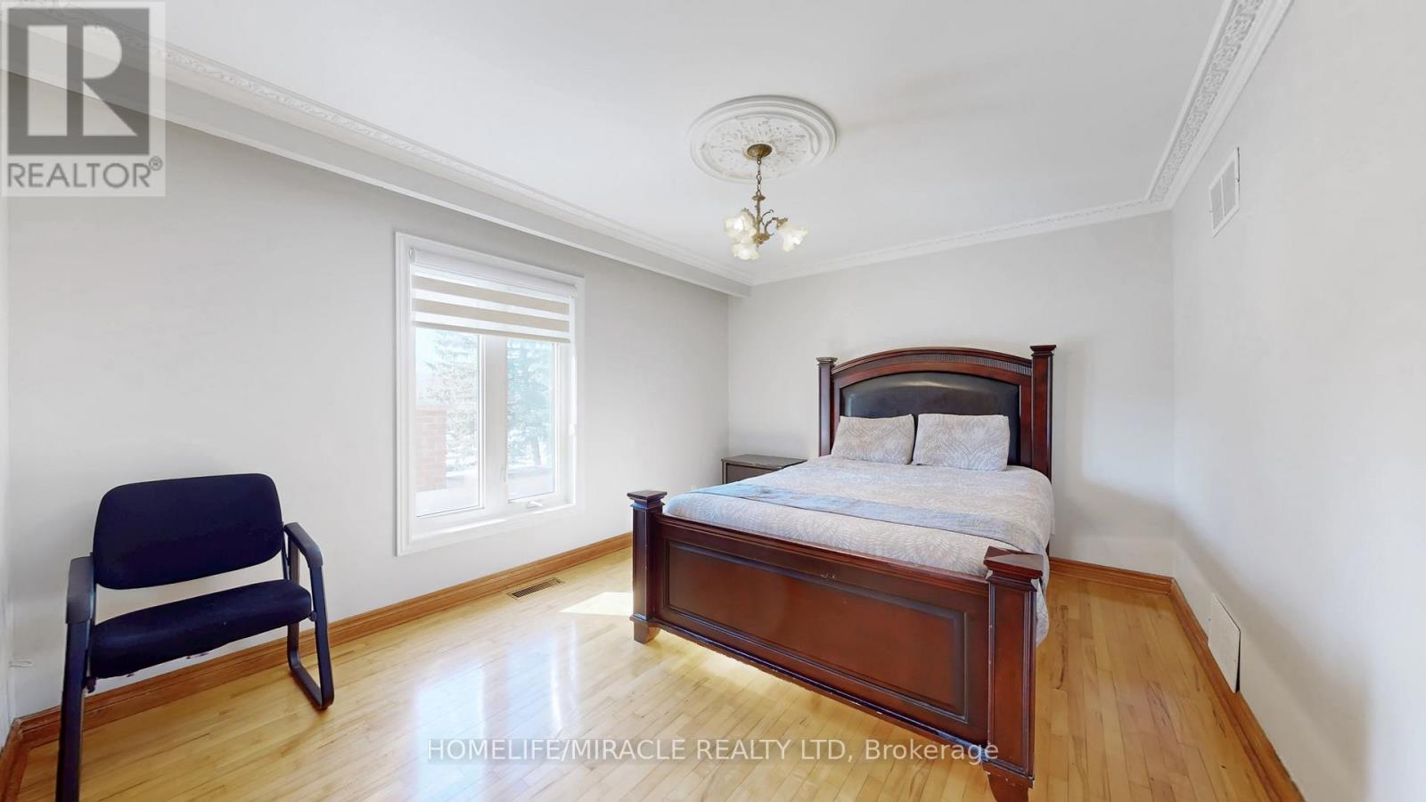 59 CENTRE ROAD - 24