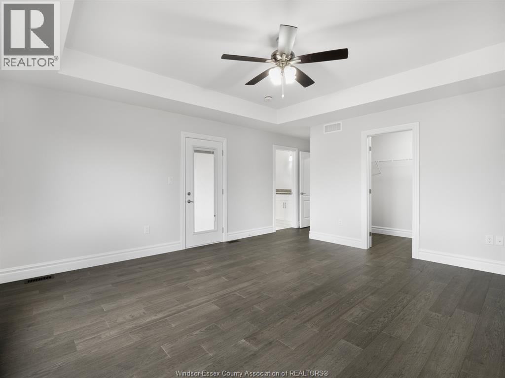 216 Cowan COURT - 22