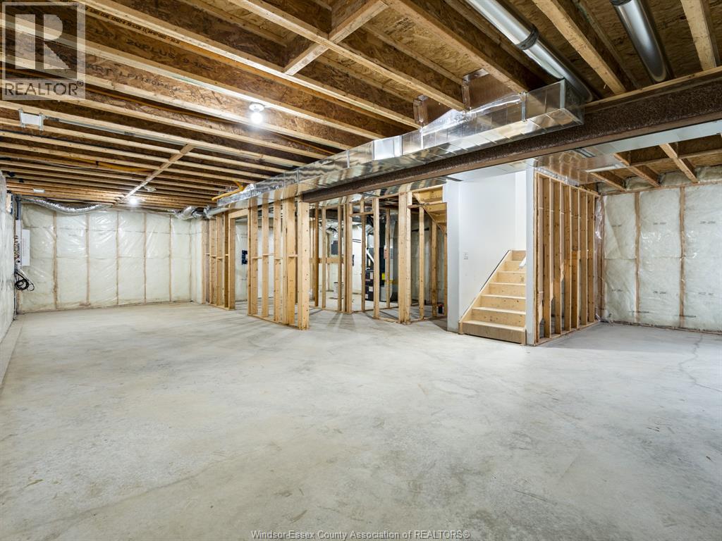 216 Cowan COURT - 33