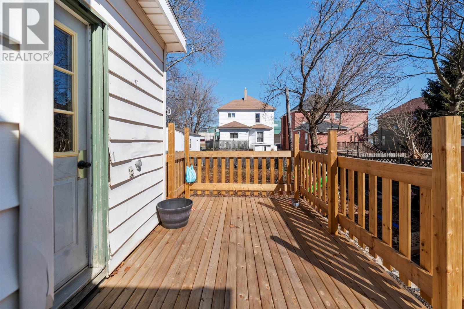 Property 39 of 49 of 2 Davison Street