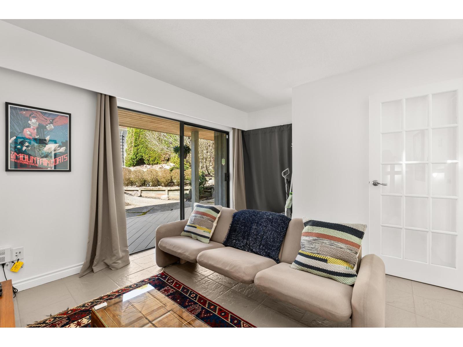 15066 ROYAL AVENUE, White Rock