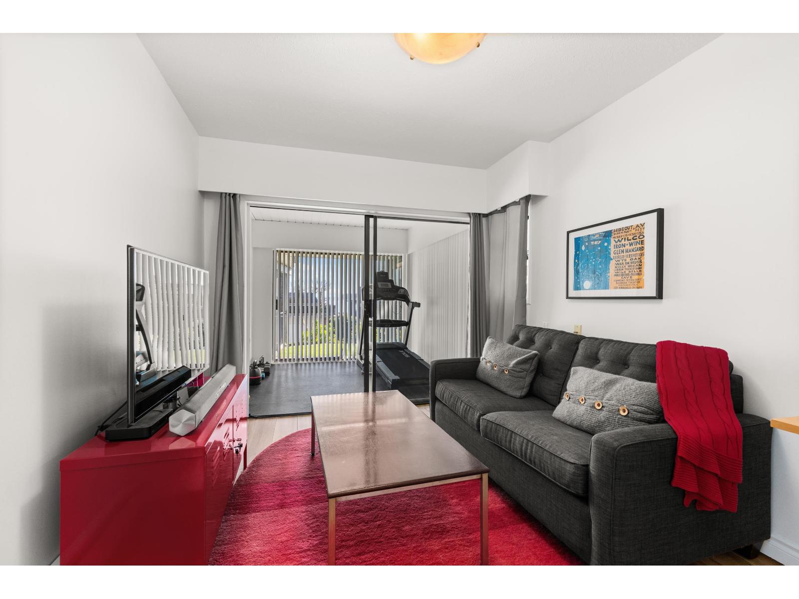 15066 ROYAL AVENUE, White Rock
