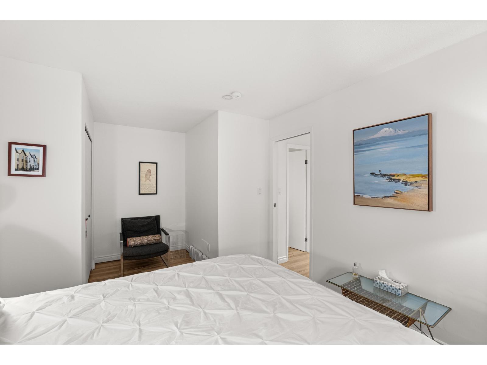 15066 ROYAL AVENUE, White Rock