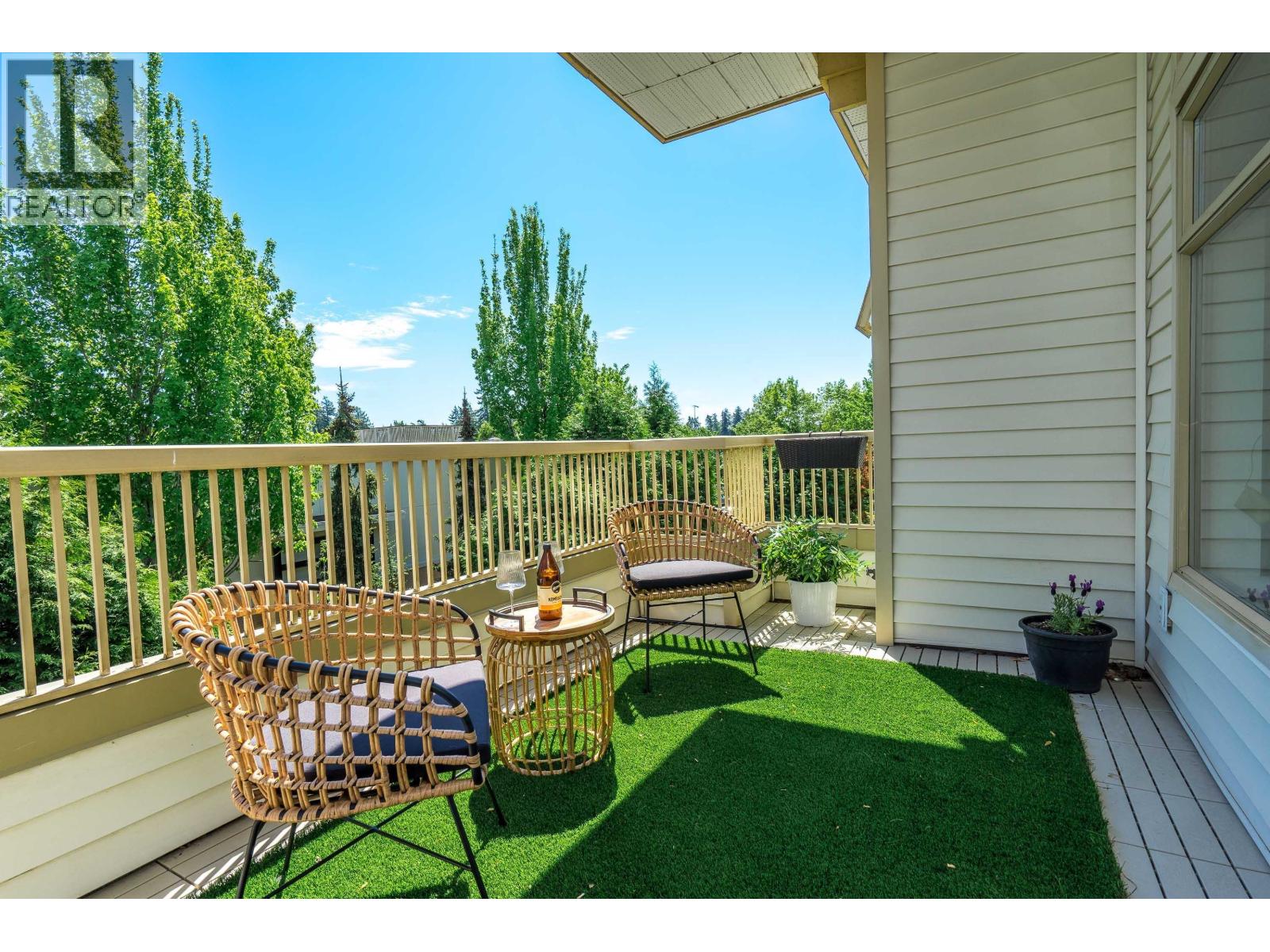 #301-1118 55 Street, Delta