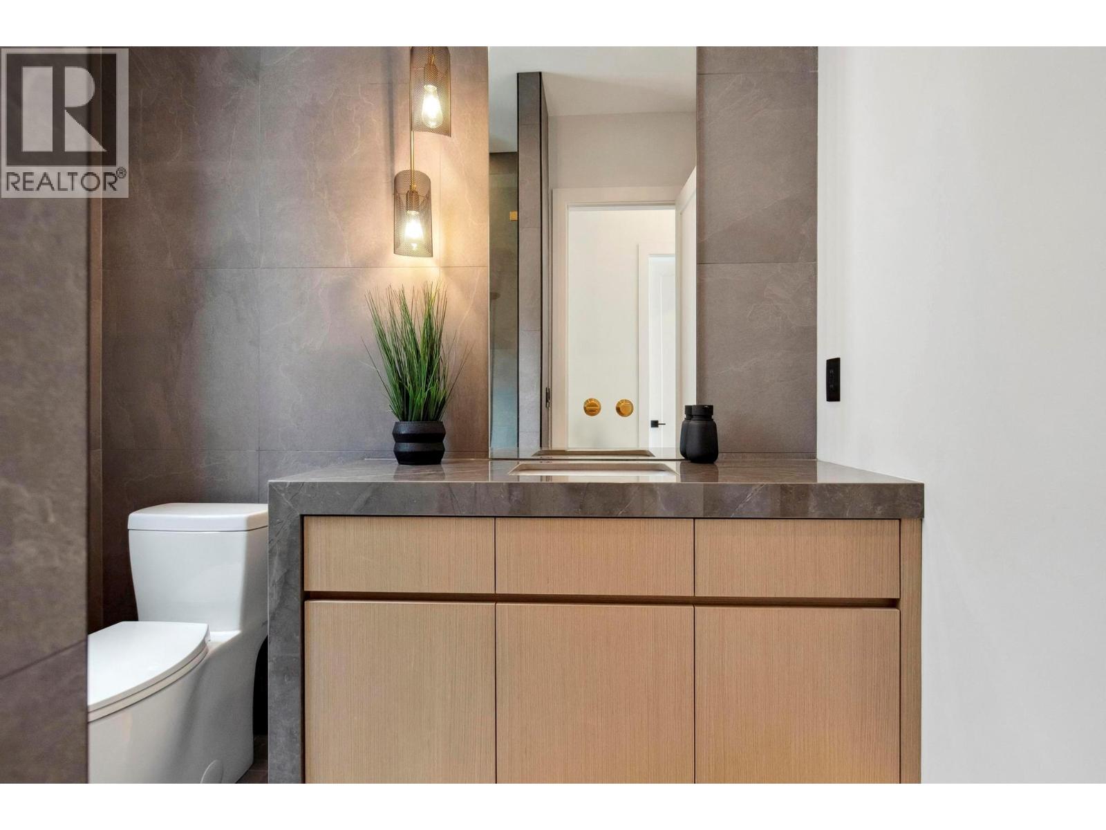 1561 Cabernet Court, West Kelowna