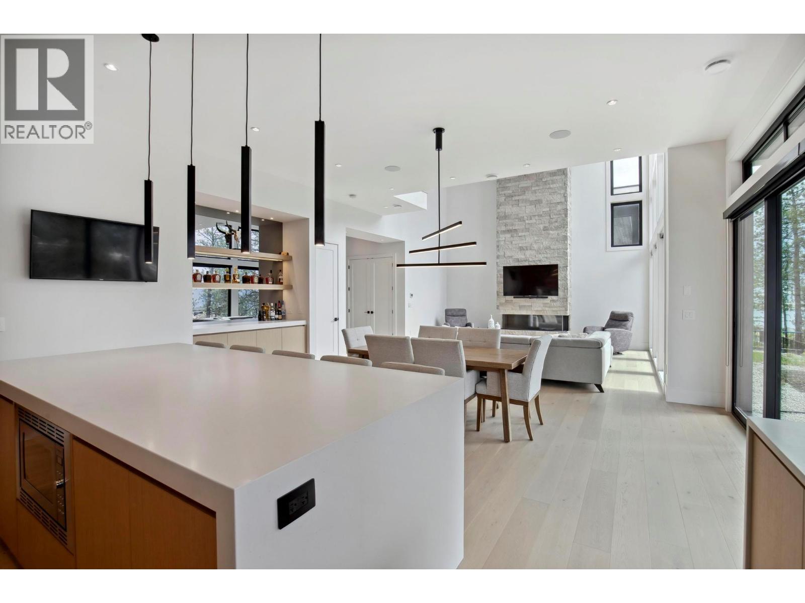 1561 Cabernet Court, West Kelowna