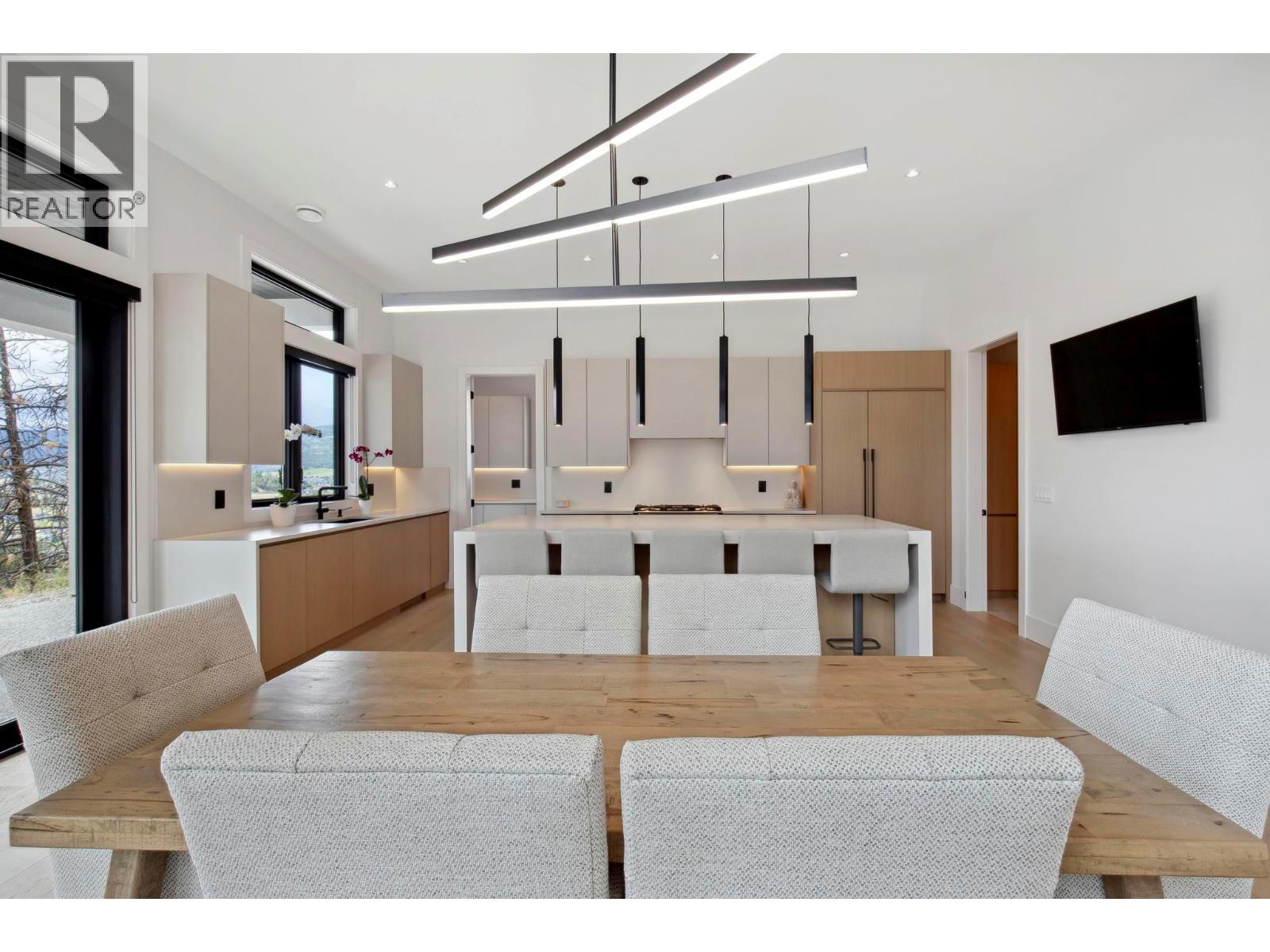 1561 Cabernet Court, West Kelowna