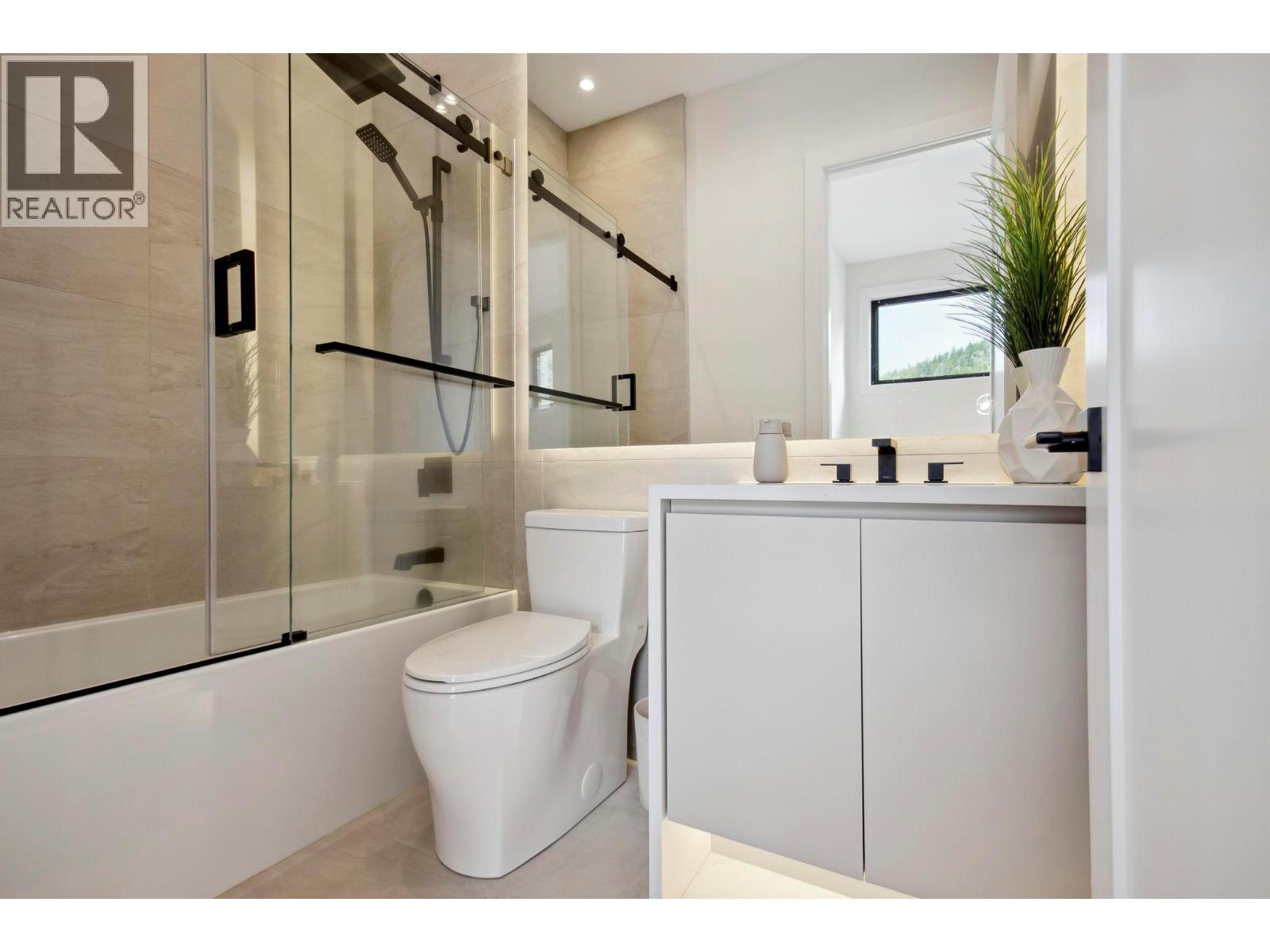 1561 Cabernet Court, West Kelowna