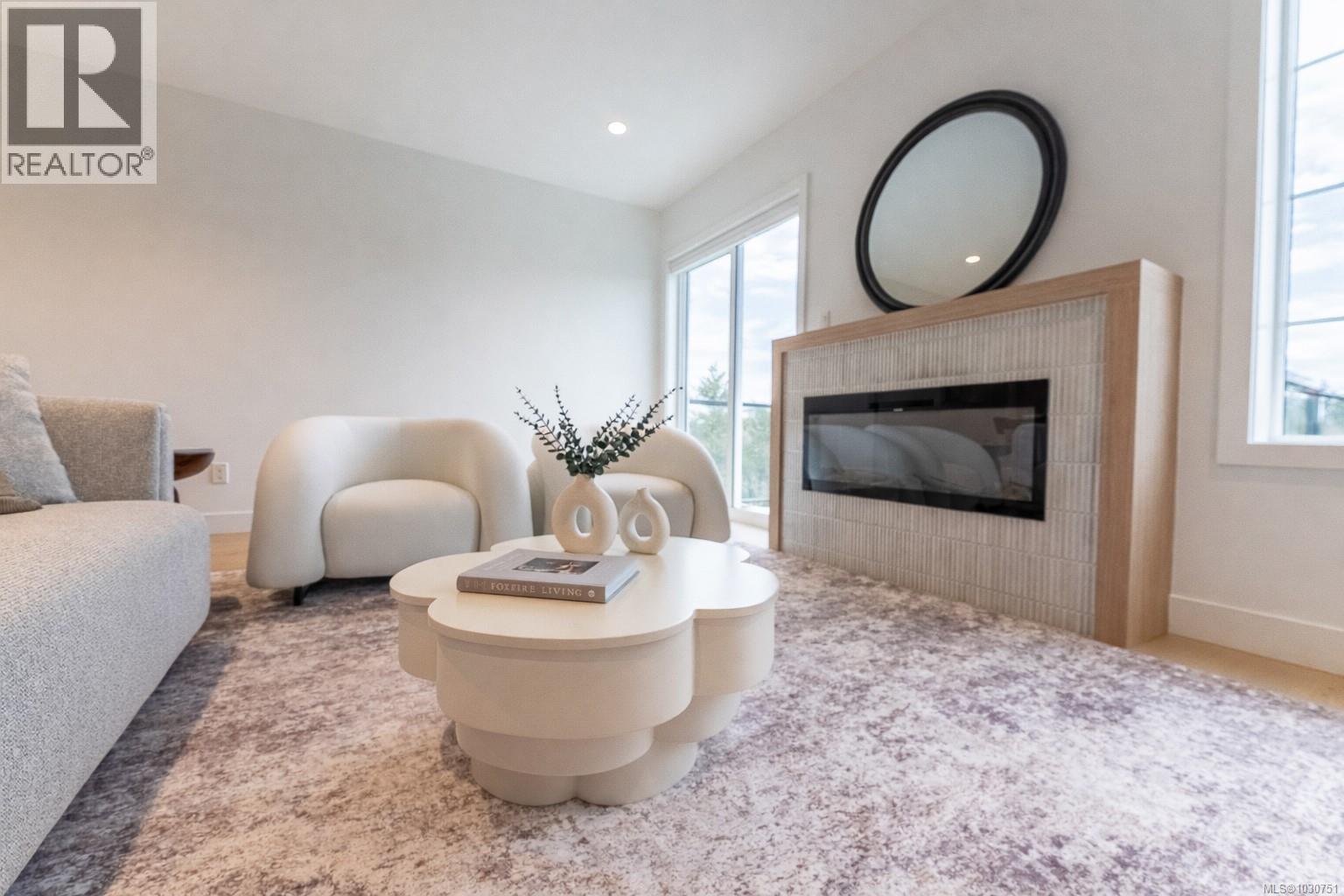 U10 3907 Cedar Hill Road, Saanich