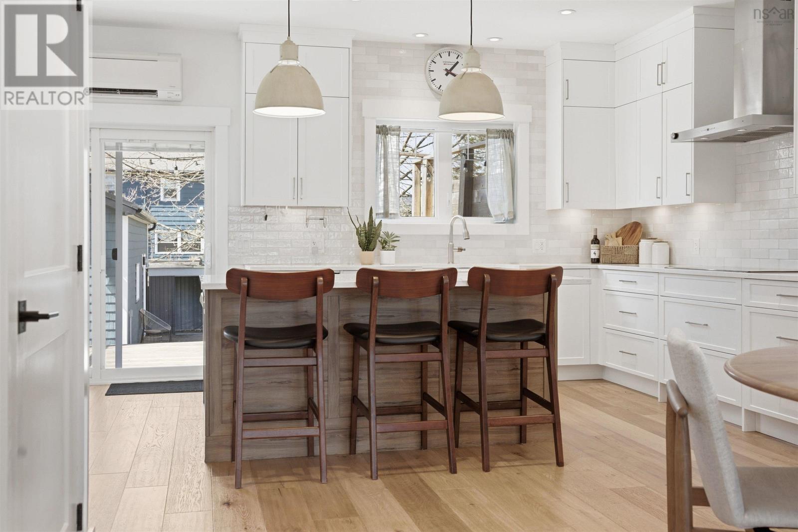 Property 35 of 43 of 5873 Cabot Street