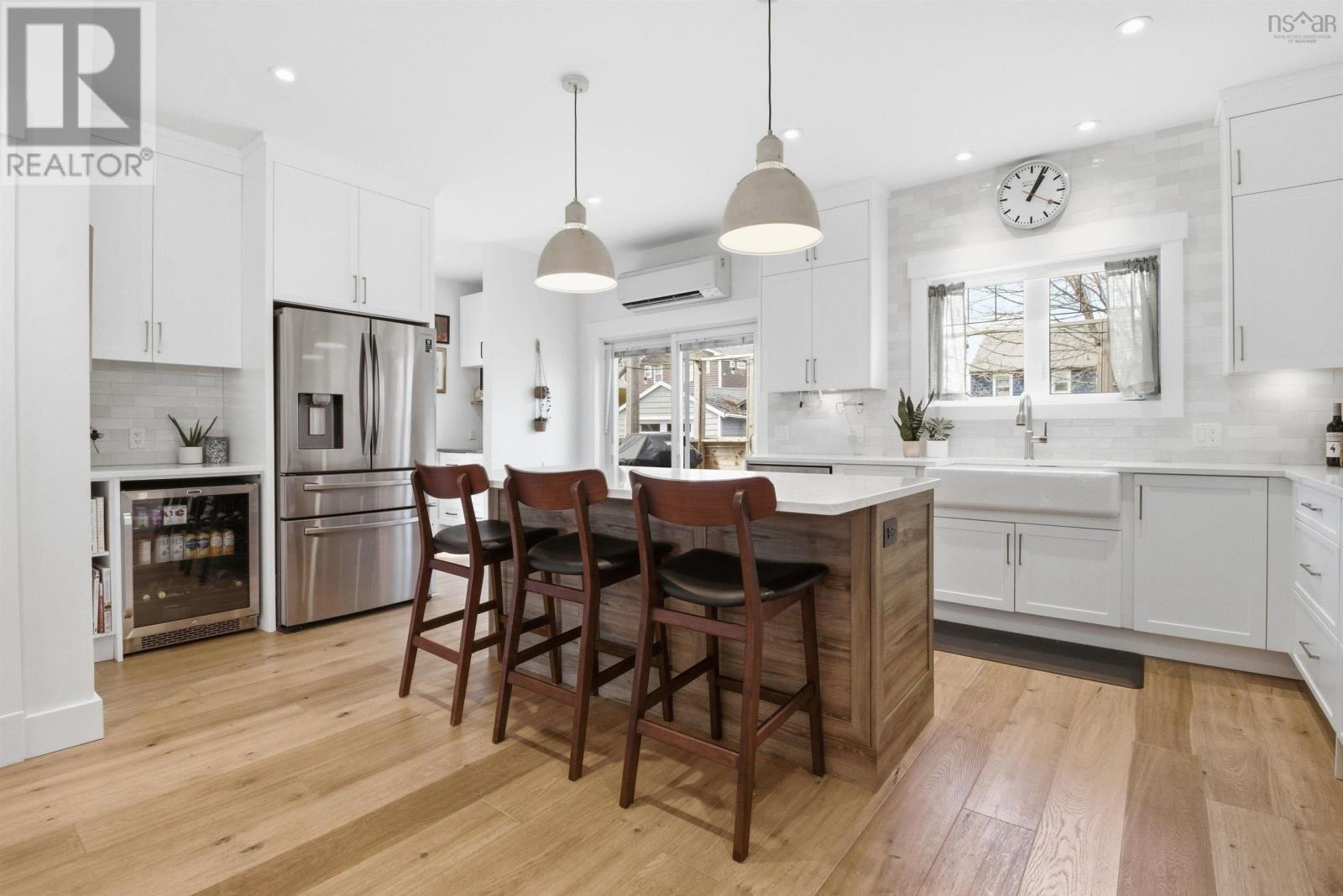 Property 30 of 43 of 5873 Cabot Street