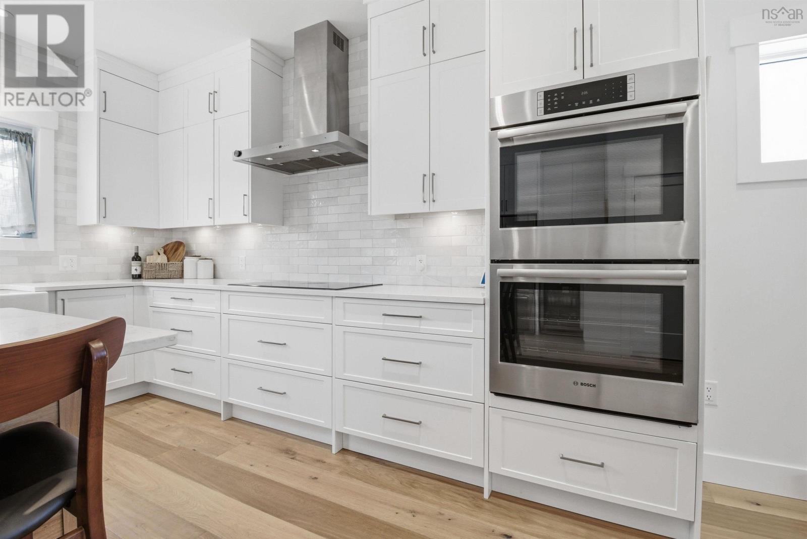 Property 34 of 43 of 5873 Cabot Street