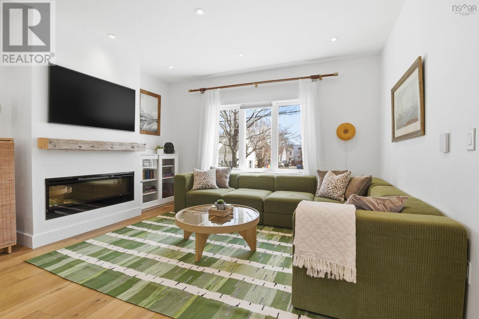 Property 16 of 43 of 5873 Cabot Street