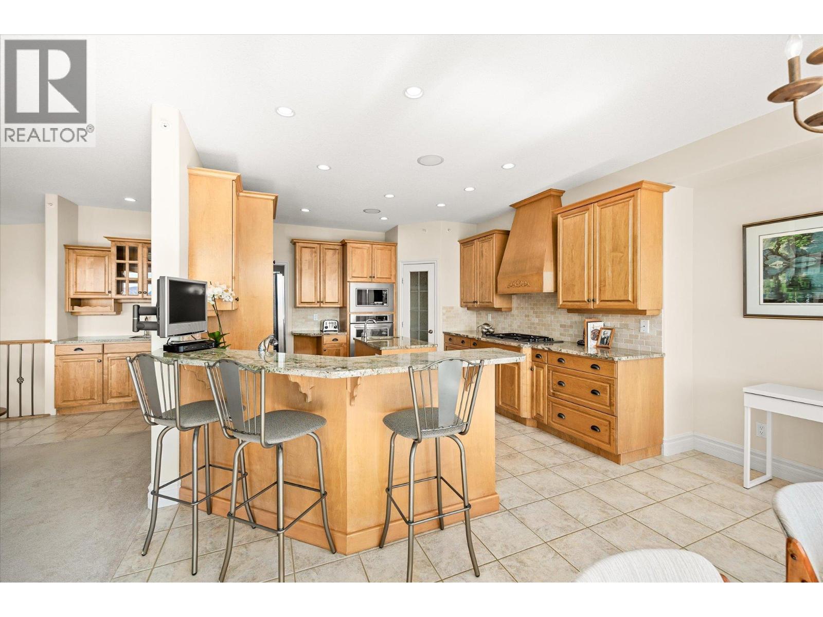 6157 Gillam Crescent, Peachland